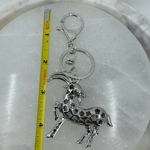 2/$20 Big Sparkly Ibex Mountain Goat Keychain - Picture 3 of 8